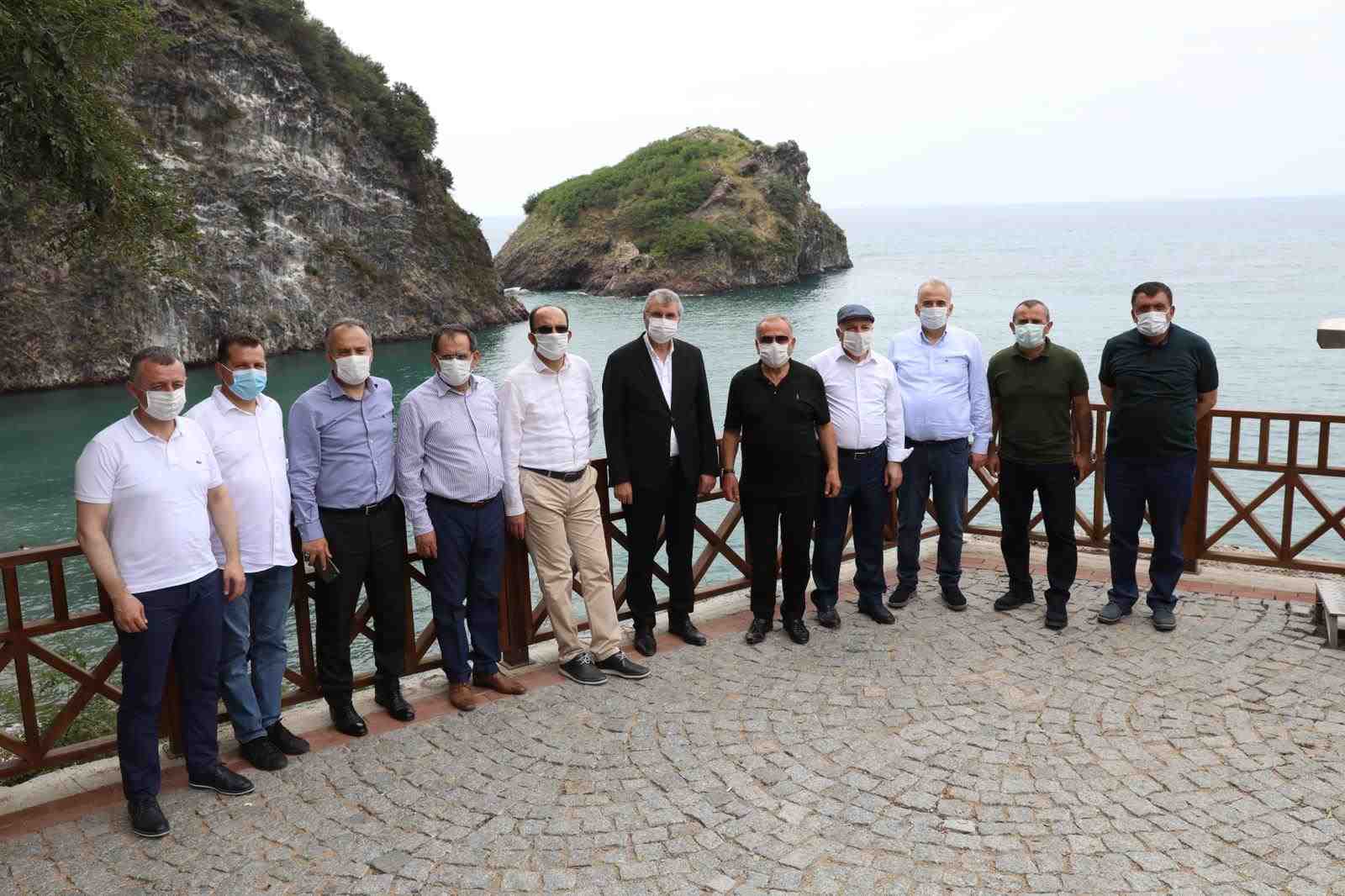 11 BÜYÜKŞEHİR BELEDİYE BAŞKANI ORDU’DA BULUŞTU